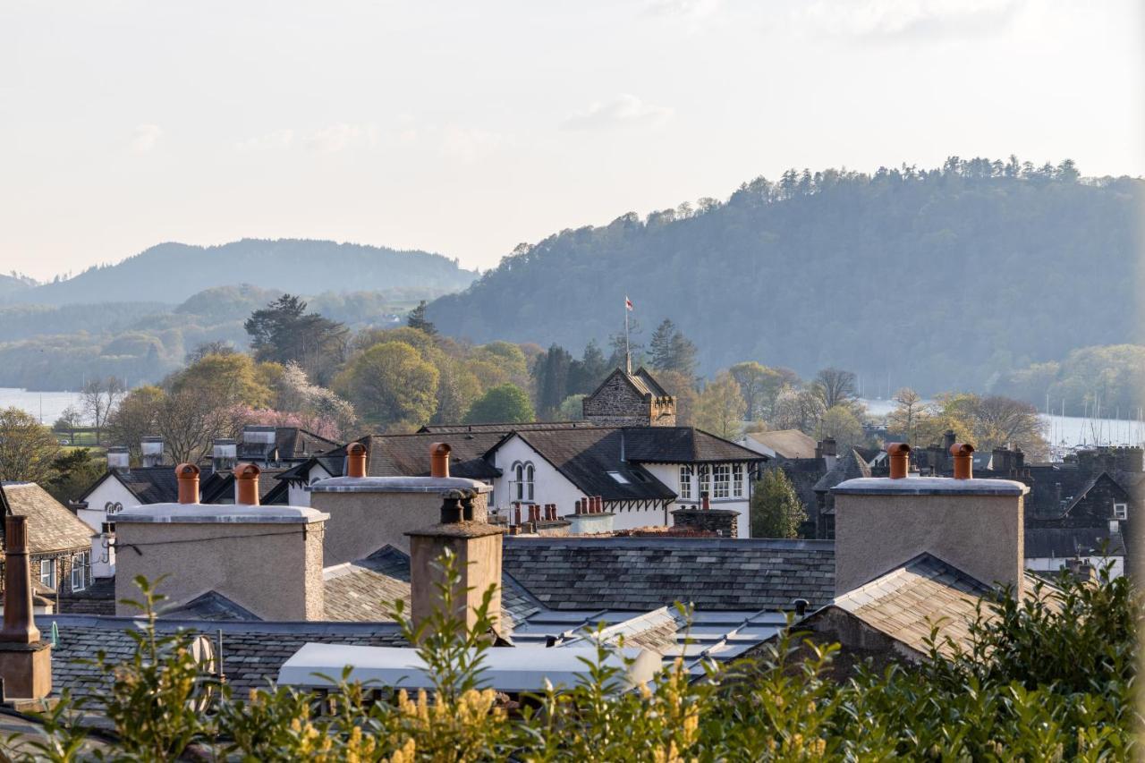 Luxury 2 Bed Room Lake View Apt Bowness Parking Dış mekan fotoğraf